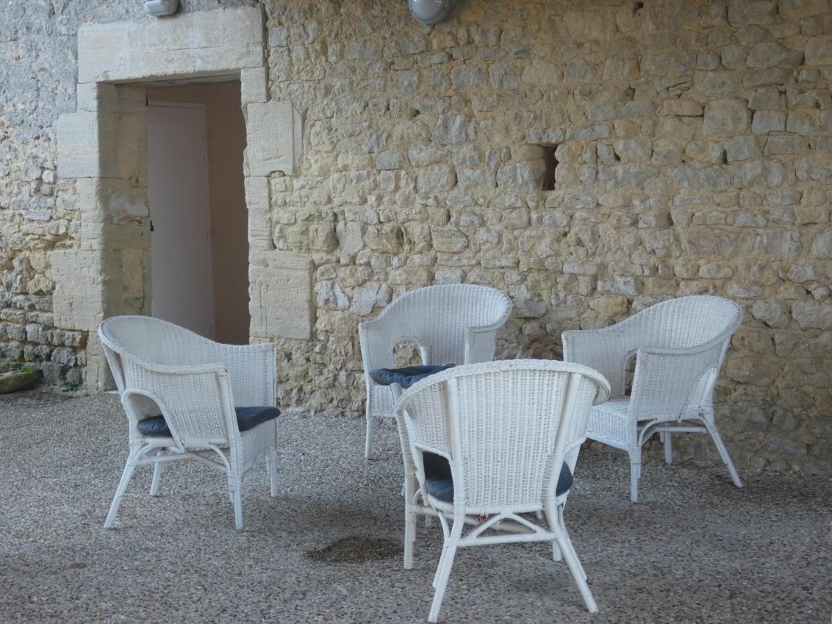 Hotel Restaurant Le Clos De L 'Ancien Pressoir Commes Экстерьер фото